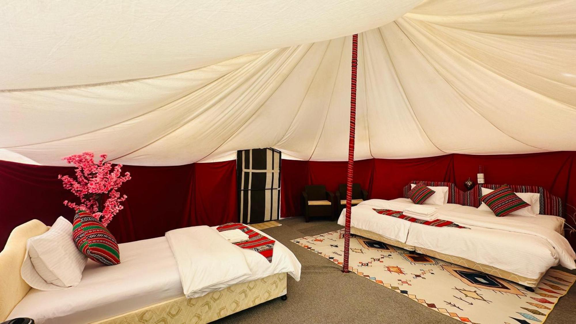 Al Salam Desert Camp Camping